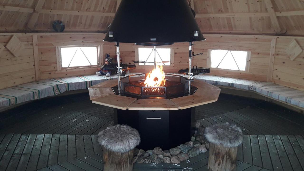 Ylitornio Karemajat Cottage Resort מראה חיצוני תמונה
